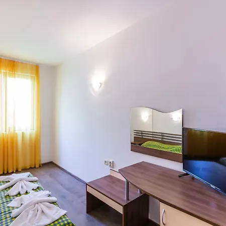 Apartment Comfortable 2bedroom With Kitchen In Dafinka Eu Burgas